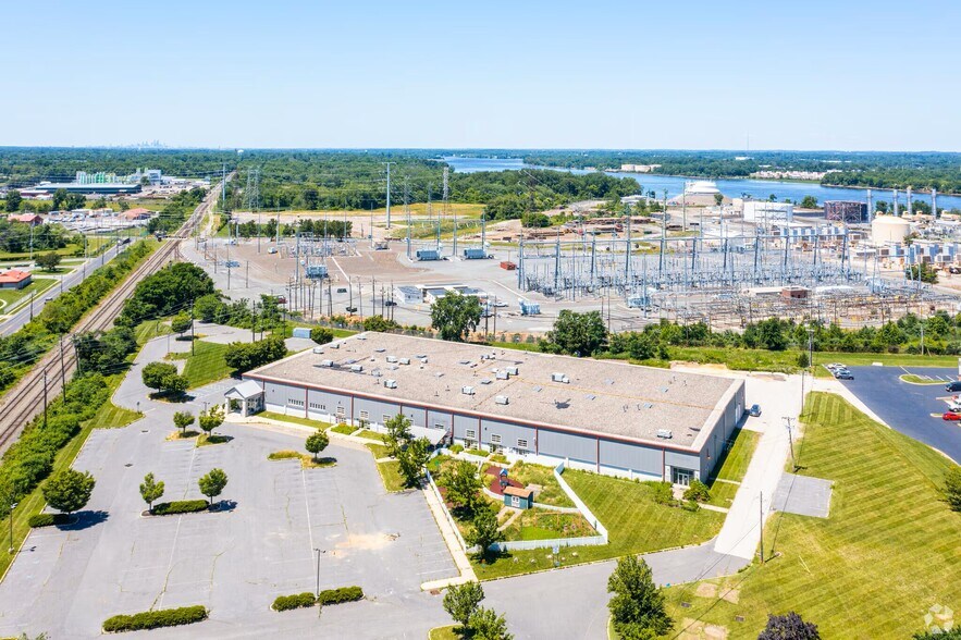 302 Commerce Square Blvd, Burlington, NJ à vendre - Photo de l’immeuble – Image 3 sur 10