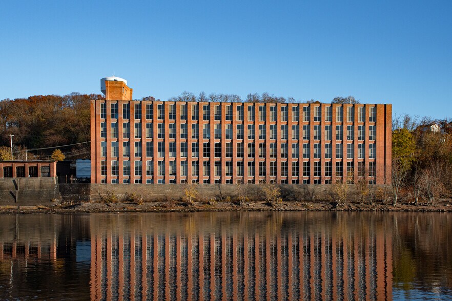 25 Marston St, Lawrence, MA à louer - Photo de l’immeuble – Image 1 sur 5
