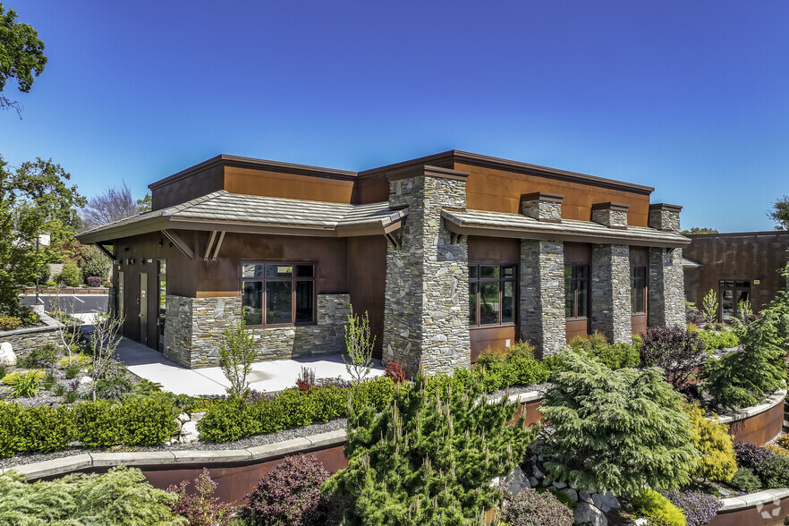 8505 Berg St, Granite Bay, CA à louer - Photo principale – Image 1 sur 2