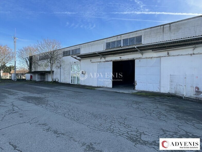 Industriel/Logistique dans Bègles à louer - Photo de l’immeuble – Image 1 sur 9