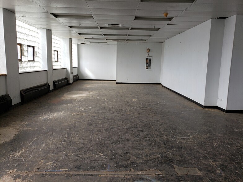 3065 N Rockwell St, Chicago, IL à vendre - Photo intérieure – Image 3 sur 32