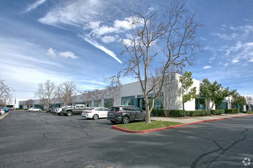 40880 County Center Dr, Temecula, CA à vendre - Photo de l’immeuble – Image 2 sur 3