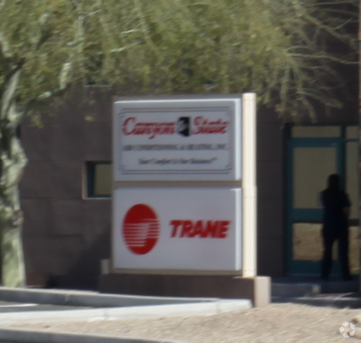 13632 W Camino Del Sol, Sun City, AZ à louer - Photo de l’immeuble – Image 3 sur 29