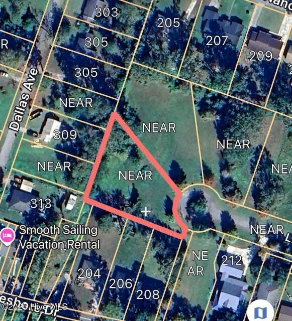 205 Nancy St, Lake Waccamaw, NC à vendre Photo principale– Image 1 sur 10