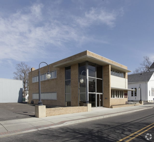 11 S 3rd St, Hammonton, NJ à louer - Photo de l’immeuble – Image 1 sur 5