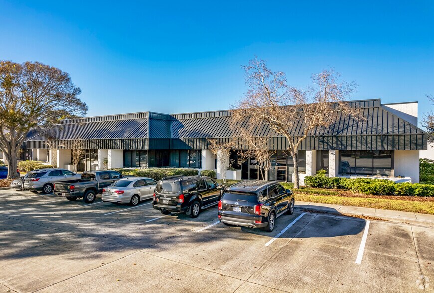 5576-5596 Rio Vista Dr, Clearwater, FL à vendre - Photo de l’immeuble – Image 2 sur 8