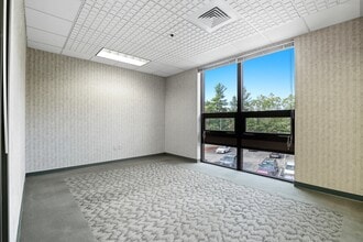 25 Manchester St, Merrimack, NH à louer Photo intérieure– Image 2 sur 37