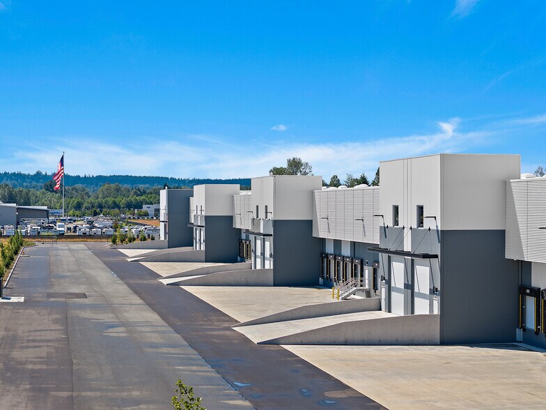 4050 160th Street NE, Marysville, WA à louer - Photo de l’immeuble – Image 2 sur 3