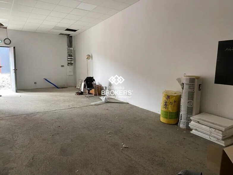 Local commercial dans Goncelin à louer - Photo intérieure – Image 2 sur 4