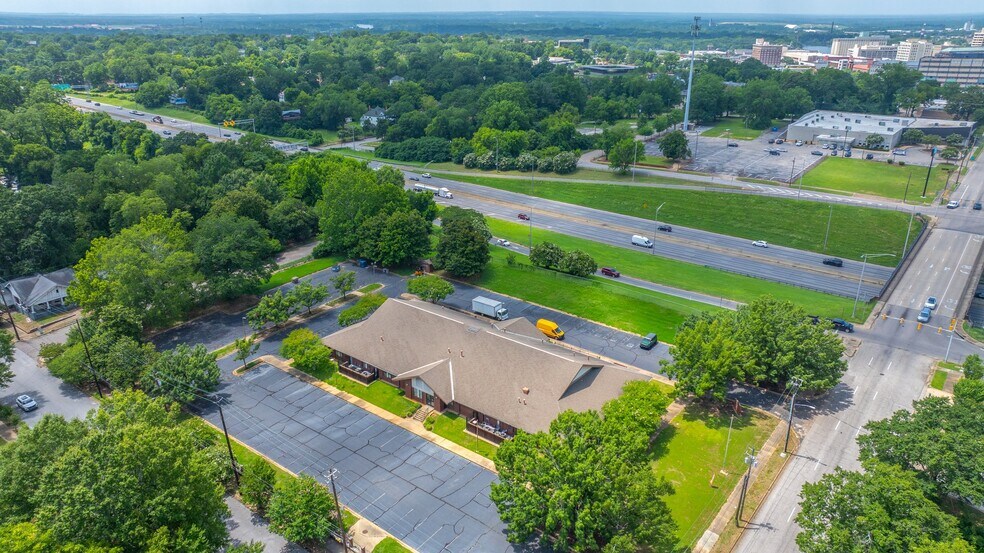762 S Court St, Montgomery, AL à vendre - Photo de l’immeuble – Image 3 sur 94