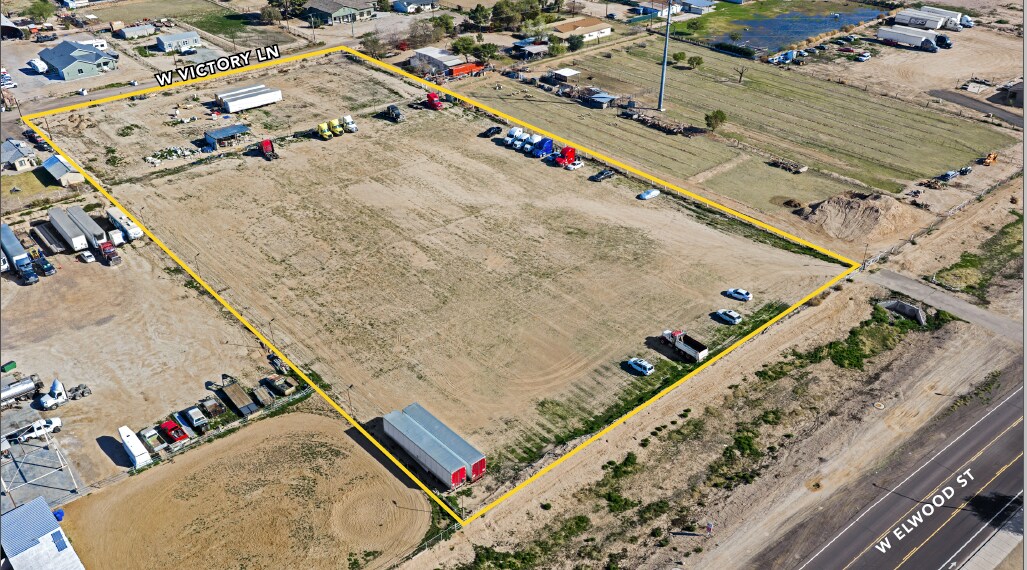 16825 W Victory Ln, Goodyear, AZ à vendre Photo de l’immeuble– Image 1 sur 3