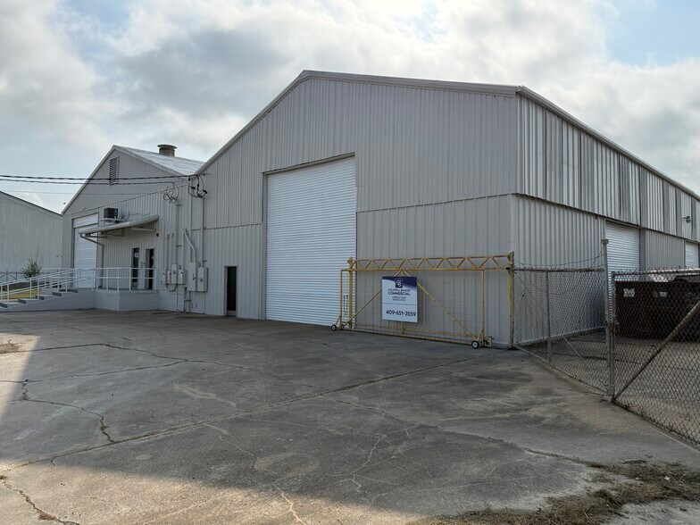 3024 Commerce St, Port Arthur, TX à vendre - Photo de l’immeuble – Image 2 sur 5