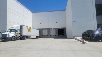 4586 Brooks, Montclair, CA à louer Photo de l’immeuble– Image 2 sur 2