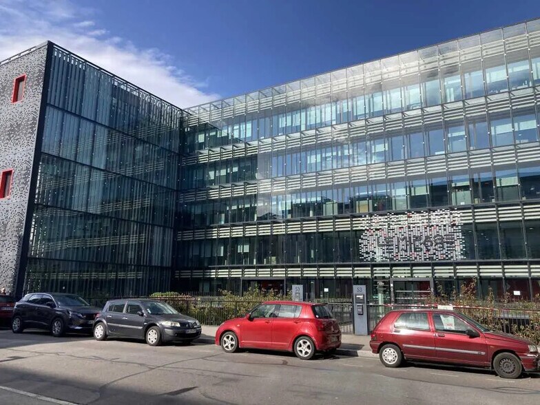 53 Avenue Paul Krüger, Villeurbanne à louer - Photo de l’immeuble – Image 2 sur 12