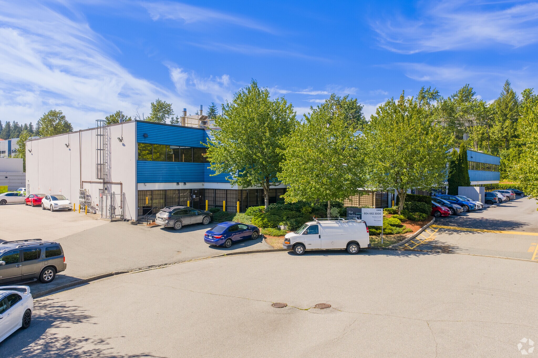 3680 Bonneville Pl, Burnaby, BC à louer Photo de l’immeuble– Image 1 sur 4