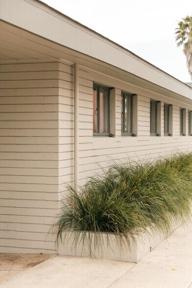 790 E Santa Clara St, Ventura, CA à louer - Photo de l’immeuble – Image 2 sur 9