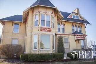 Plus de détails pour 11 N Batavia Ave, Batavia, IL - Bureau/Local commercial à louer