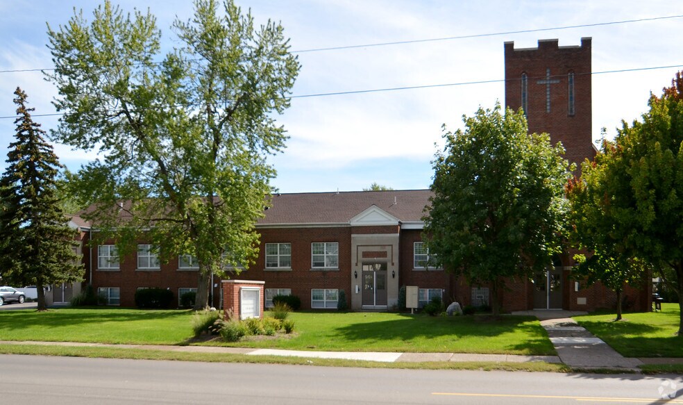 786 Kenmore Ave, Buffalo, NY à vendre - Photo principale – Image 1 sur 2