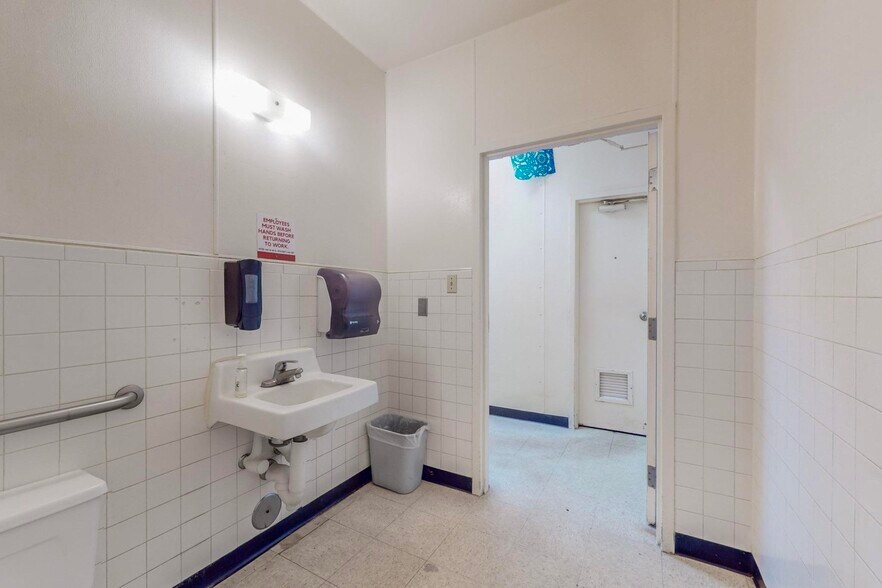 2130-2301 Chelwood Park Blvd NE, Albuquerque, NM à vendre - Photo de l’immeuble – Image 2 sur 39