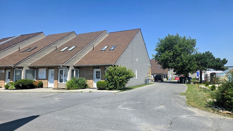 1044-1058 Gardiners Rd, Kingston, ON à louer - Photo de l’immeuble – Image 1 sur 4