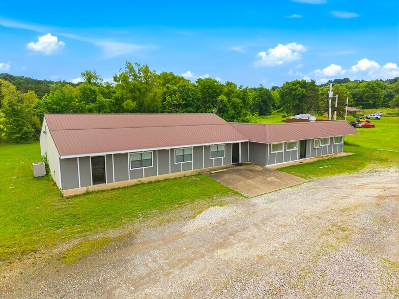 20674 S Highway 59, Evansville, AR à vendre - Photo de l’immeuble – Image 1 sur 29