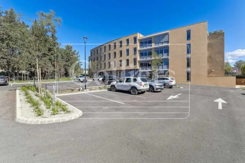 560 Avenue Du Club Hippique, Aix-en-Provence à louer - Photo de l’immeuble – Image 2 sur 21
