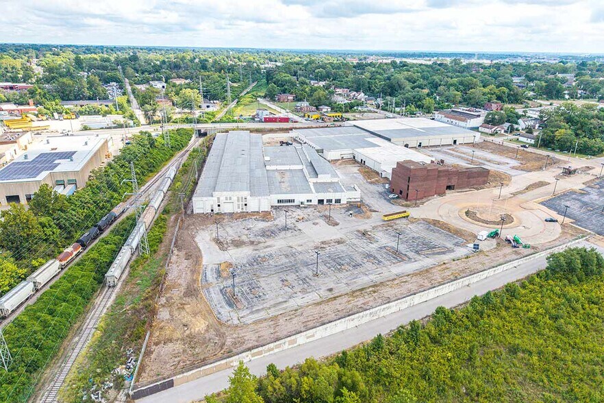 6565 Wells Ave, Saint Louis, MO à louer - Photo de l’immeuble – Image 2 sur 6