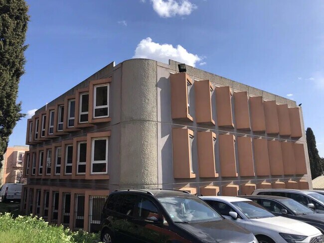 Plus de détails pour Bureau à louer