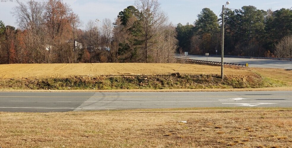Highway 70, Haw River, 27258, Haw River, NC à vendre - Photo principale – Image 1 sur 11