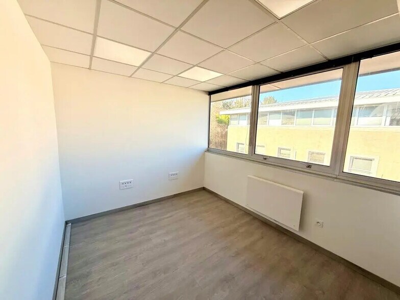 Bureau dans Saint-Germain-en-Laye à louer - Photo intérieure – Image 2 sur 7