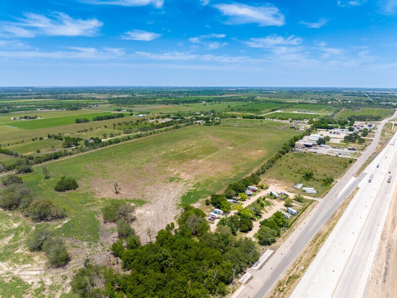 54 Acres Trainer Hale, Schertz, TX à vendre - Aérien – Image 1 sur 17