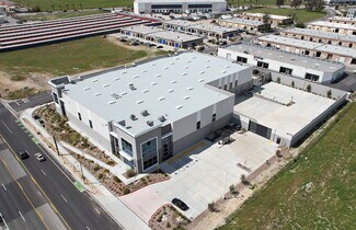 Plus de détails pour 1110 W Baseline Rd, Rialto, CA - Industriel/Logistique à louer