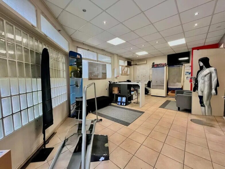 Local commercial dans Nice à louer - Photo de l’immeuble – Image 2 sur 5