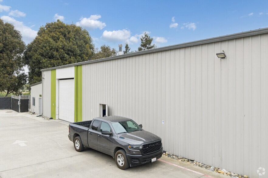 2550-2610 San Juan Hollister Rd portefeuille de 7 biens à vendre sur LoopNet.fr - Photo de l’immeuble – Image 3 sur 40