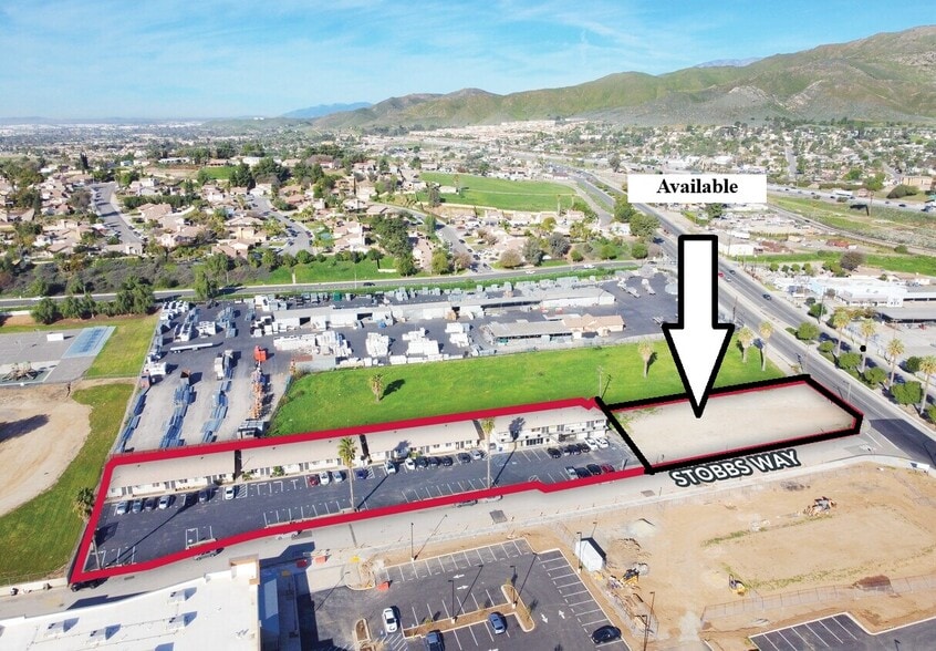 SWC Mission Blvd & Stobbs Way, Riverside, CA à louer - Aérien – Image 2 sur 6