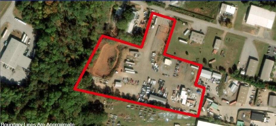 131 Fine Rd, Spartanburg, SC à vendre - Photo de l’immeuble – Image 1 sur 5