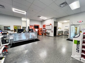 201-215 Stag Industrial Blvd, Lake Saint Louis, MO à louer Photo intérieure– Image 2 sur 6