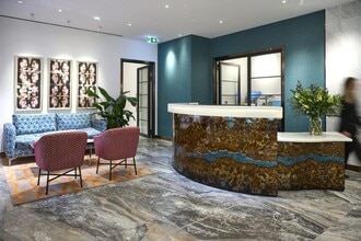 16 Berkeley St, Londres à louer Photo intérieure– Image 1 sur 5