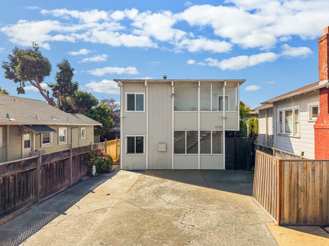 1226 Haskell St, Berkeley, CA à vendre Photo principale– Image 1 sur 19