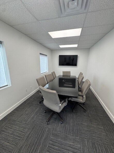 7720 Westview Dr, Houston, TX à louer - Photo intérieure – Image 2 sur 9
