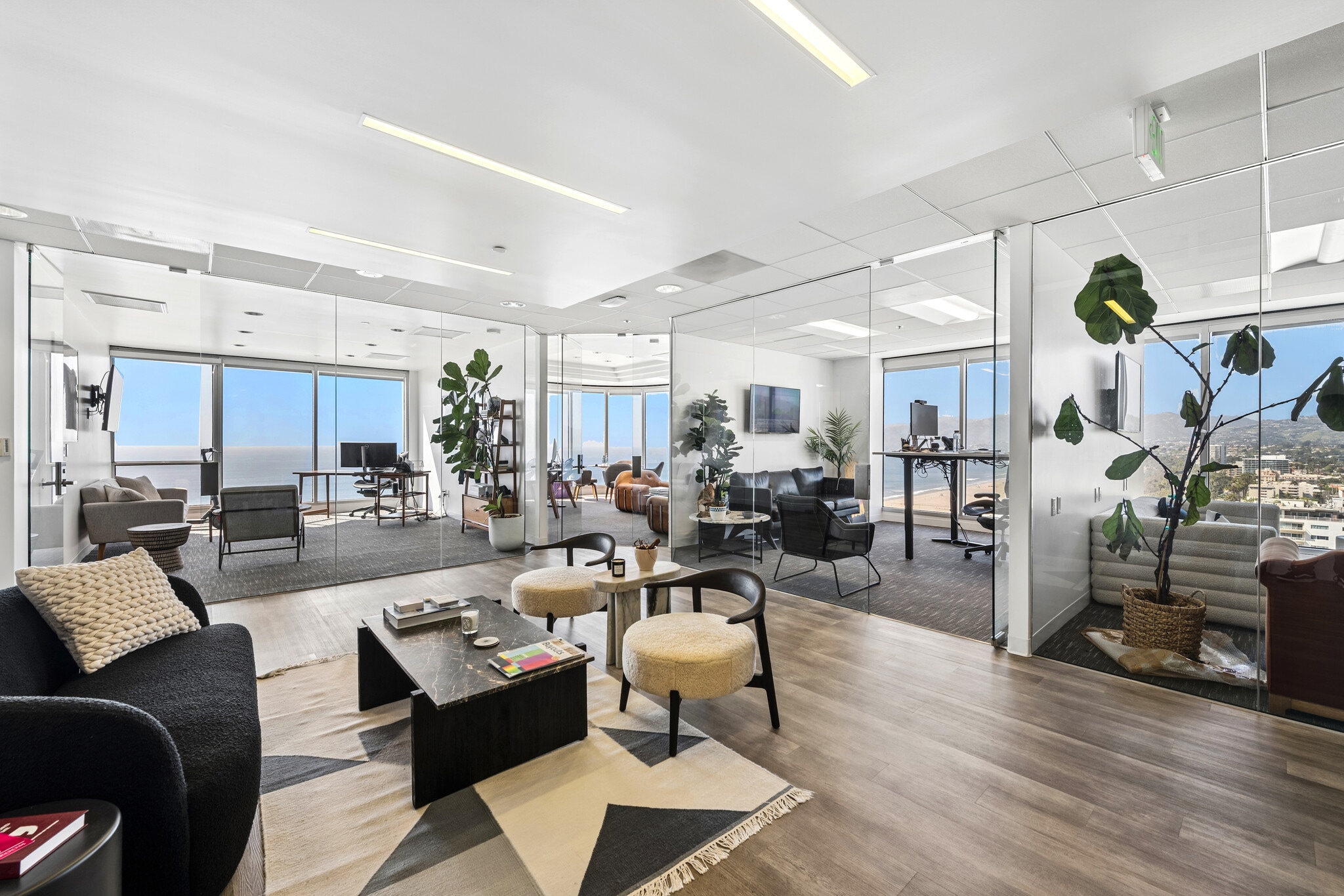 100 Wilshire Blvd, Santa Monica, CA à louer Photo intérieure– Image 1 sur 13