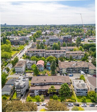 Plus de détails pour 2178 Triumph St, Vancouver, BC - Logement à vendre