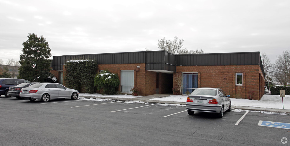 400 Laboratory Rd, Oak Ridge, TN à louer - Photo de l’immeuble – Image 3 sur 4