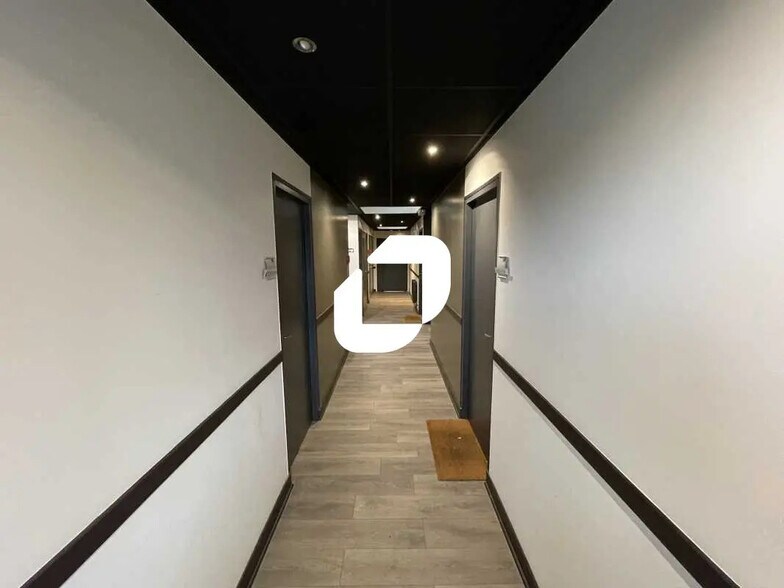 Bureau dans Villebon-sur-Yvette à louer - Photo intérieure – Image 3 sur 7