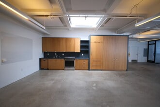 806 E 3rd St, Los Angeles, CA à louer Photo intérieure– Image 2 sur 6