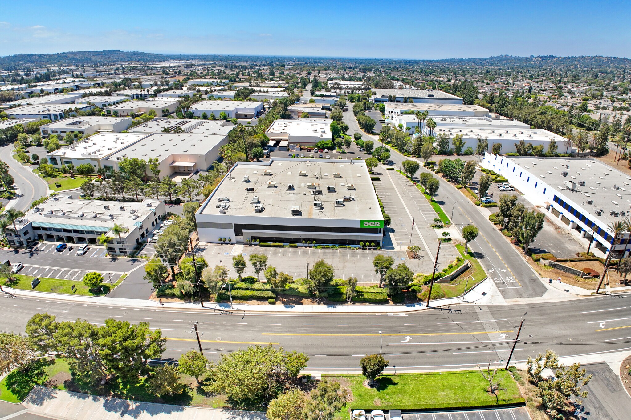 650 Columbia St, Brea, CA à vendre Aérien– Image 1 sur 7