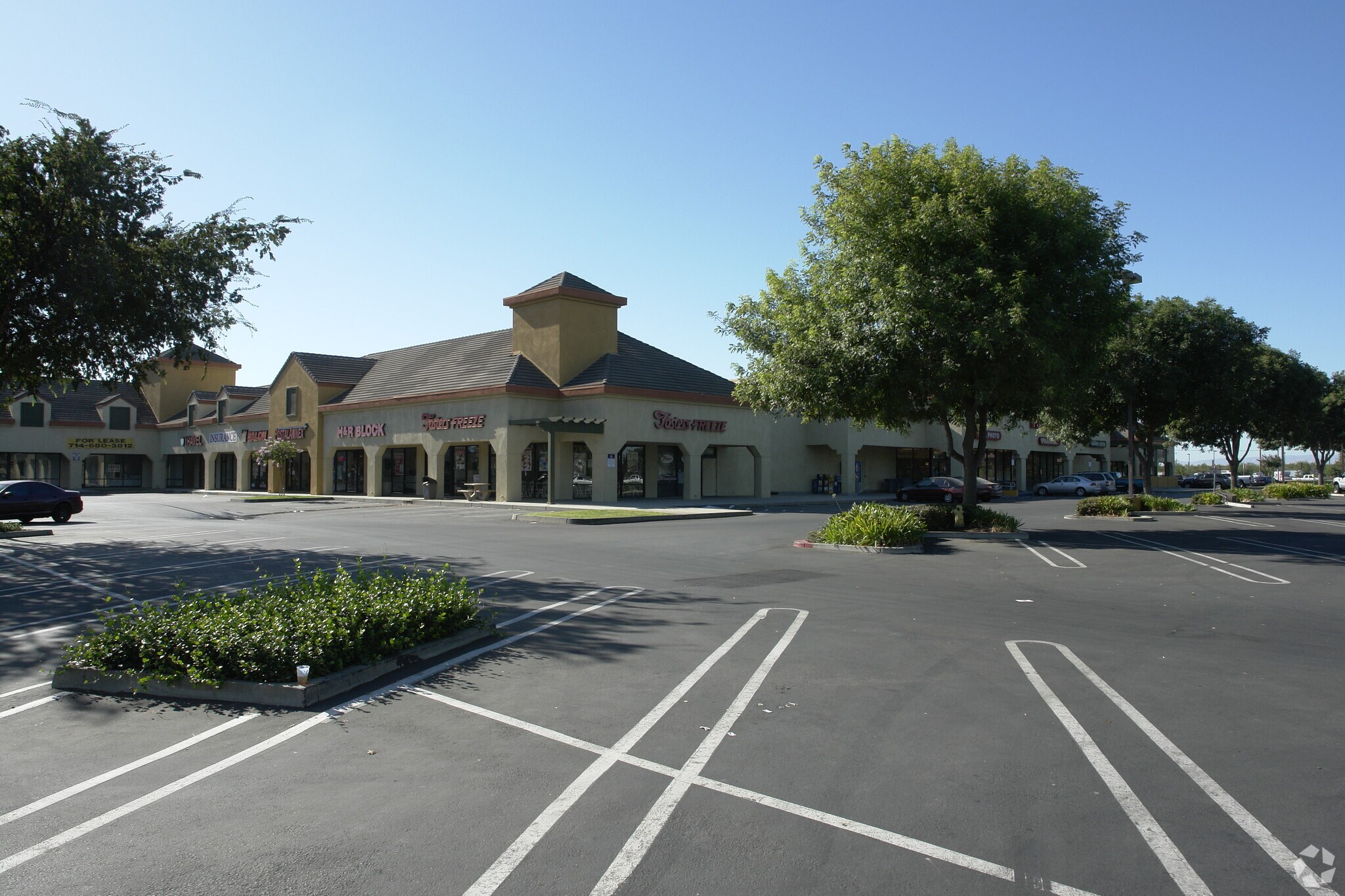 3900 Pelandale Ave, Modesto, CA à louer Photo principale– Image 1 sur 6