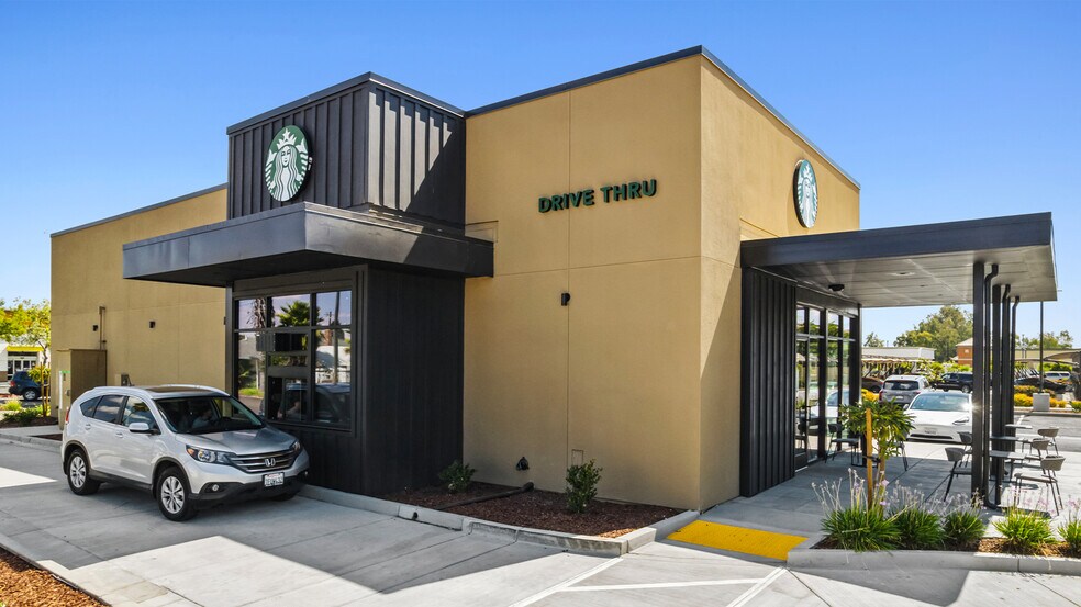 8306 Elk Grove Florin Rd, Sacramento, CA à vendre - Photo de l’immeuble – Image 1 sur 3