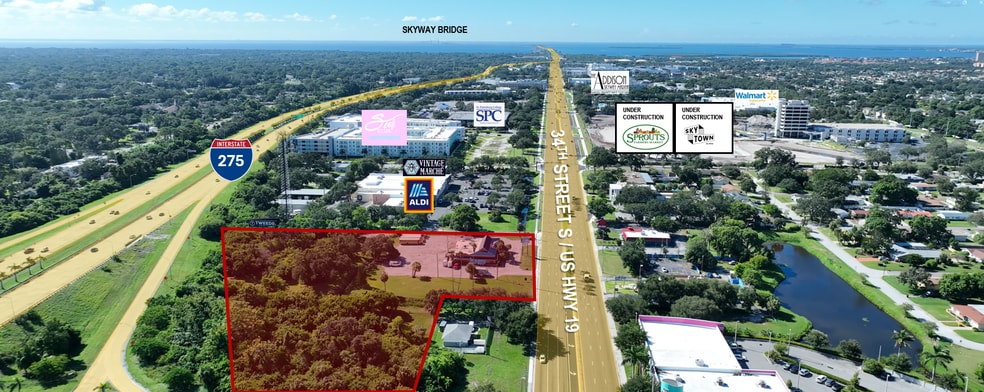 2750 34th St S, Saint Petersburg, FL à vendre - Photo de l’immeuble – Image 3 sur 7