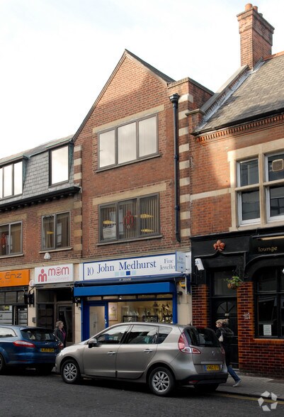 8-10 Mill St, Bedford à louer - Photo de l’immeuble – Image 2 sur 5